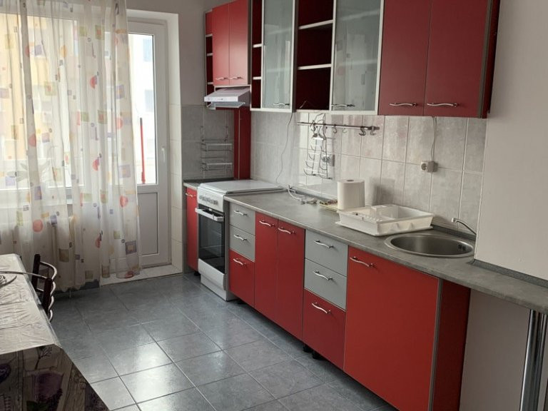 Apartament cu 2 camere de inchiriat