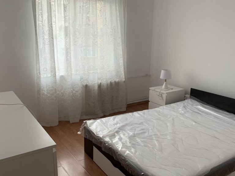 Apartament cu 2 camere de inchiriat