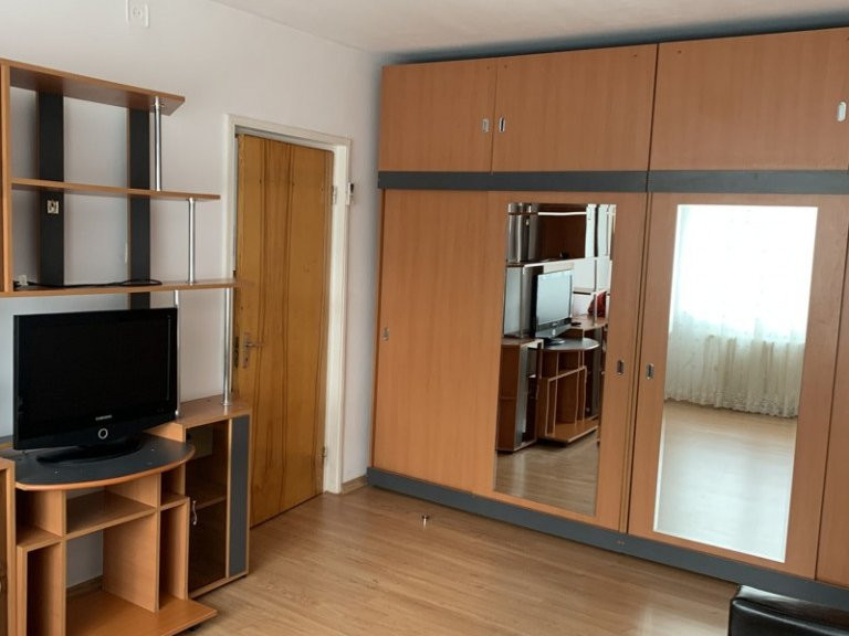 Apartament cu 2 camere de inchiriat