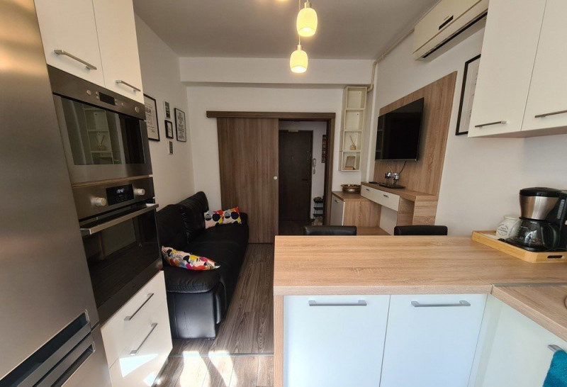 Apartament cu 2 camere in zona Titan