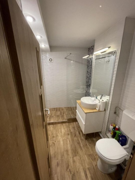 Apartament cu 2 camere decomandat, mobilat în Unirii