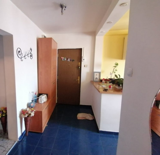 VITAN MALL / Apartament 3 Camere Decomandat / Mobilat / Utilat / Imobil 1988