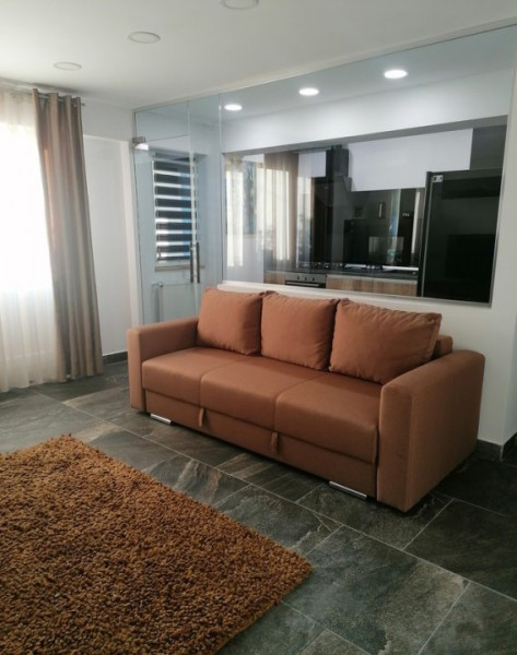 Apartament 2 camere decomandat de inchiriat, curte proprie, Nicolae Grigorescu