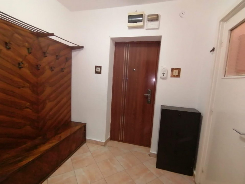 Apartament 3 camere de inchiriat, Etaj 2, langa Park IOR