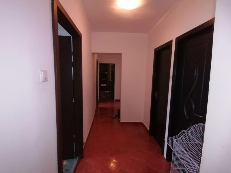 Apartament 3 camere decomandate, 2 grupuri sanitare -  zona Campia LIbertatii