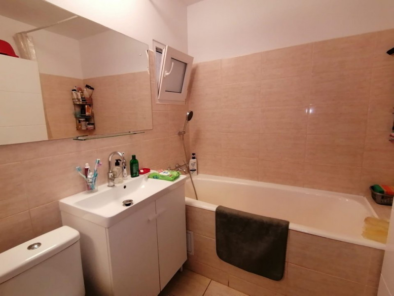 Apartament 3 camere decomandate, 2 grupuri sanitare -  zona Campia LIbertatii