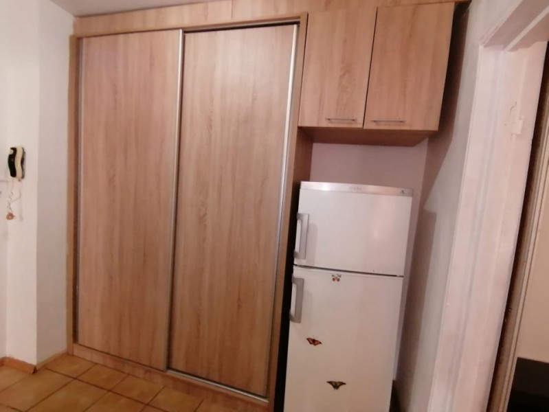 Garsoniera decomandata, bloc stradal Theodor Pallady