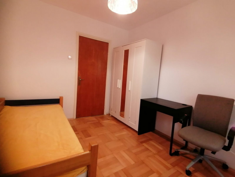 Apartament 4 camere decomandat, Etaj 2, renovat, liber,Titan