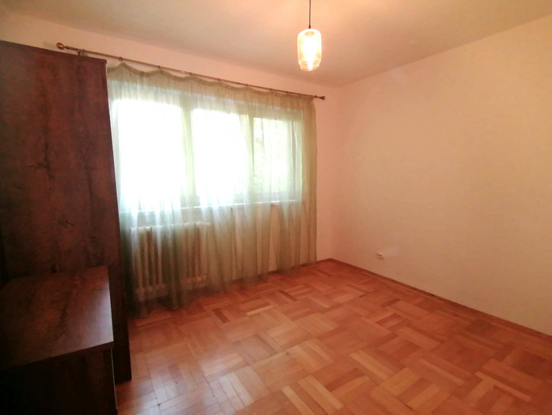 Apartament 4 camere decomandat, Etaj 2, renovat, liber,Titan