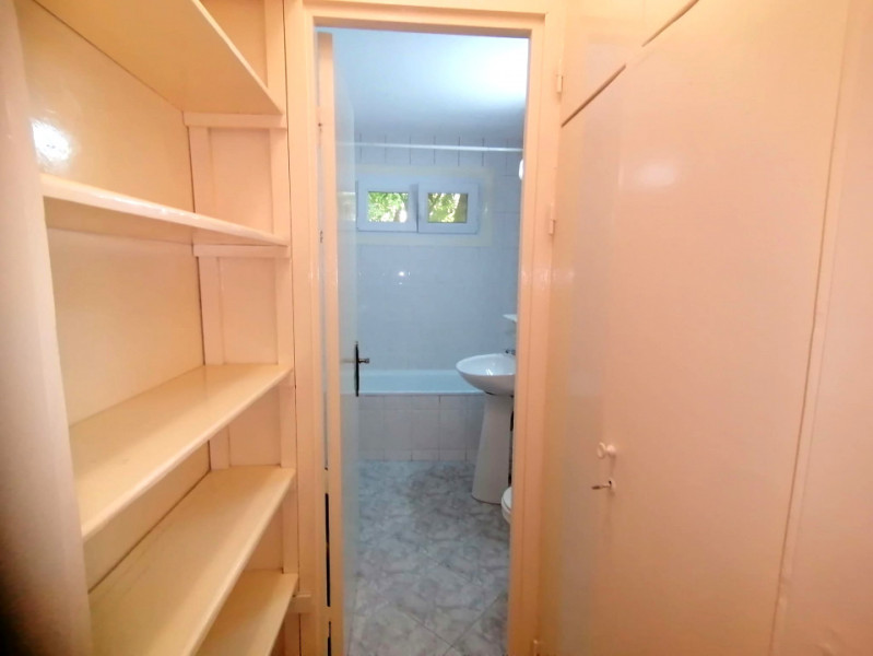 Apartament 4 camere decomandat, Etaj 2, renovat, liber,Titan