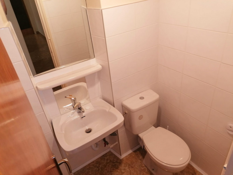 Apartament 4 camere decomandat, Etaj 2, renovat, liber,Titan