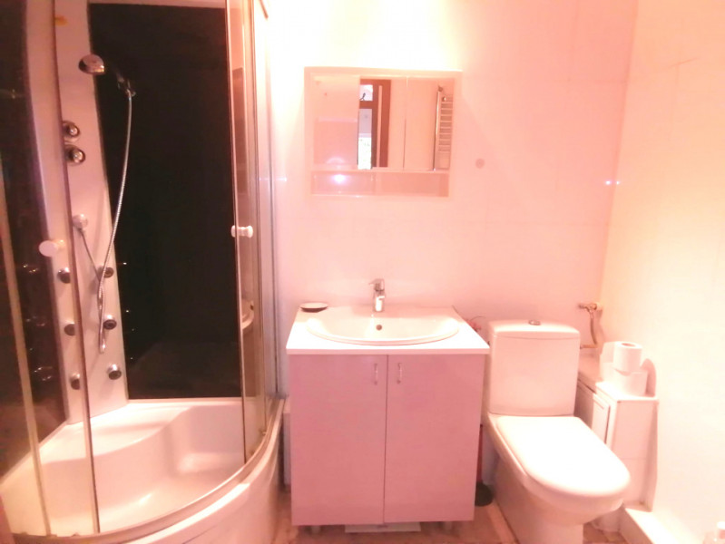 Apartament 2 camere decomandat, etaj 2, metrou Dristor
