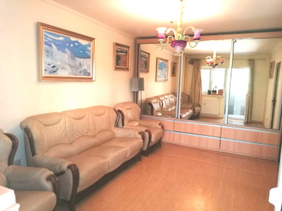 Apartament 2 camere decomandat, etaj 2, metrou Dristor