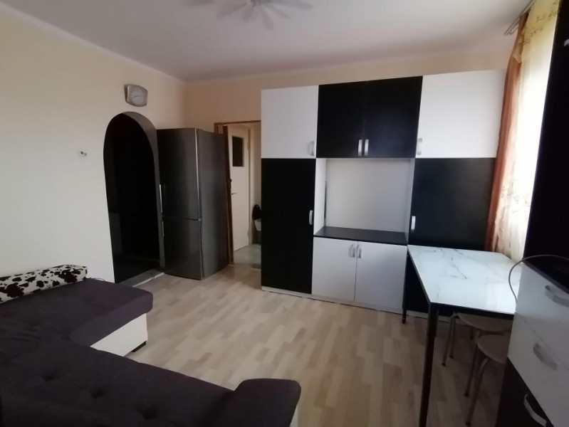 Apartament 2 camere de vanzare metrou 1 Decembrie