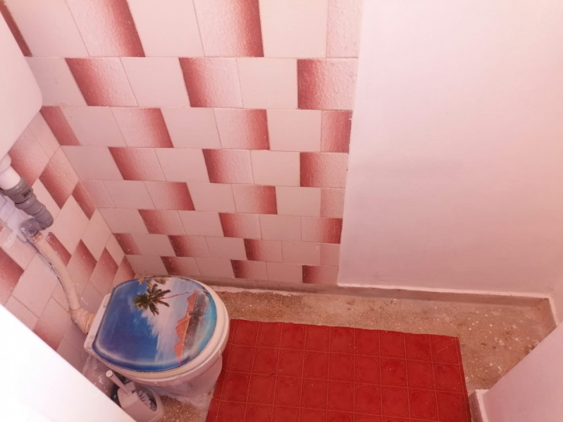 Apartament 4 camere de inchiriat, Etaj 2, Piata Minis, Titan