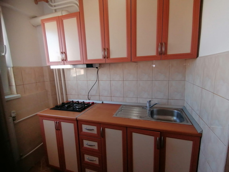 Garsoniera mobilata si utilata, zona Costin Georgian