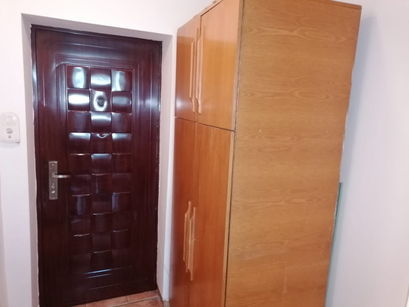 Garsoniera mobilata si utilata, zona Costin Georgian