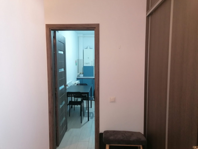 Apartament mobilat si utilat modern, centrala termica, loc de parcare
