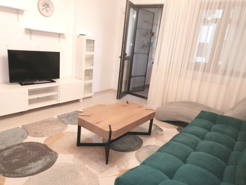 Apartament mobilat si utilat modern, centrala termica, loc de parcare