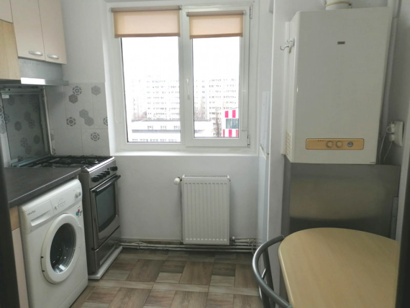 Garsoniera decomandata la cheie, mobilata - utilata, centrala proprie