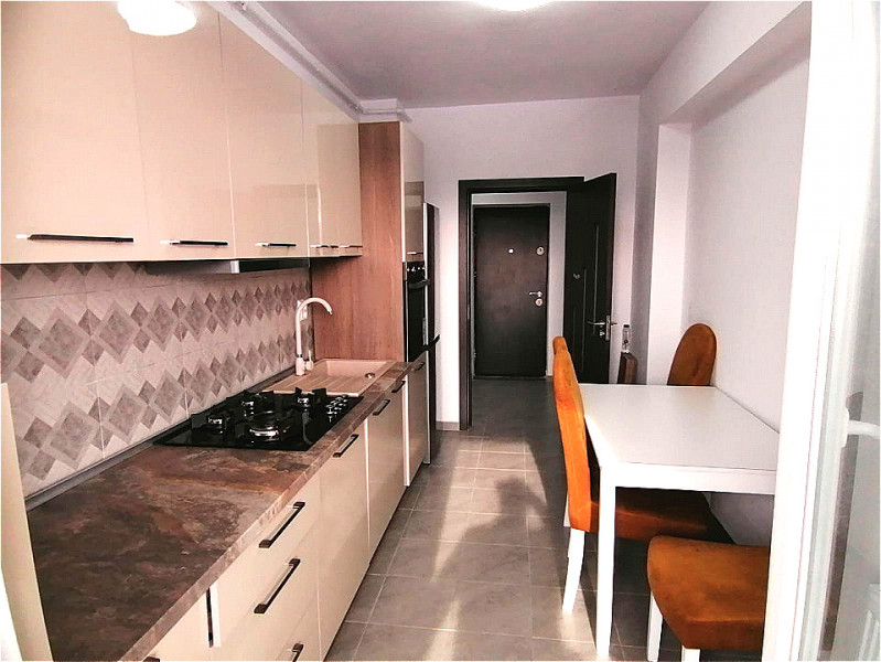 Apartament 2 camere decomandat mobilat si utilat cu loc de parcare