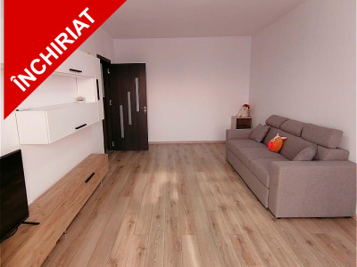Apartament 2 camere decomandat mobilat si utilat cu loc de parcare