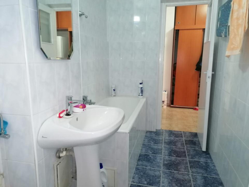 Apartament 2 camere, Etaj 5, prima inchiriere, metrou Titan