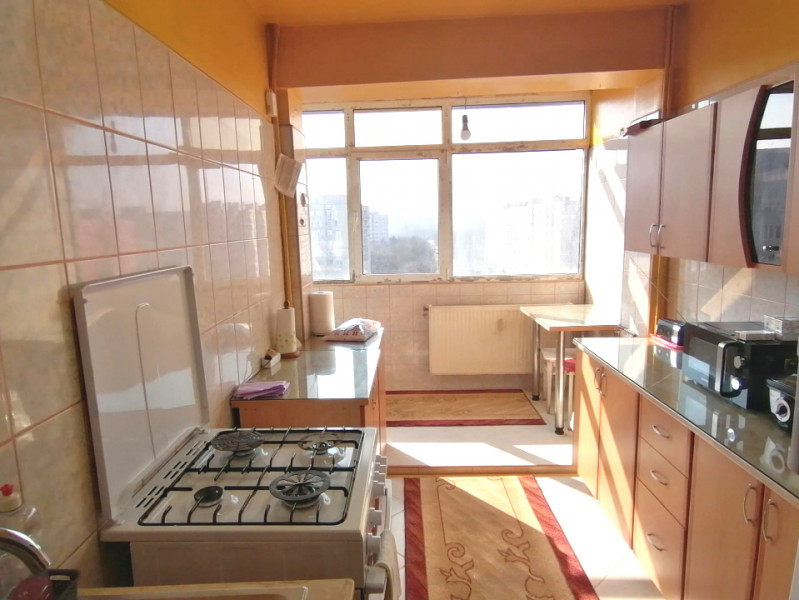 Apartament 2 camere semidecomandat, balcon 9mp, Lucretiu Patrascanu