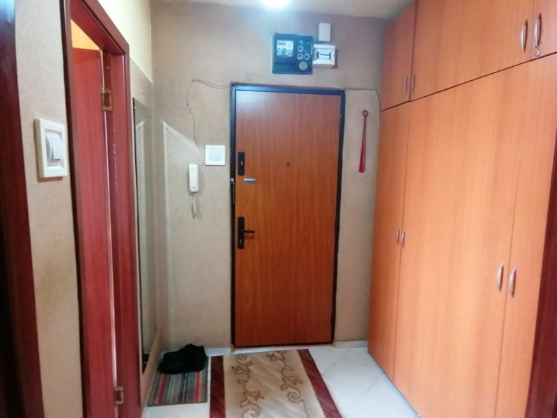 Apartament 2 camere semidecomandat, bloc stradal, Lucretiu Patrascanu