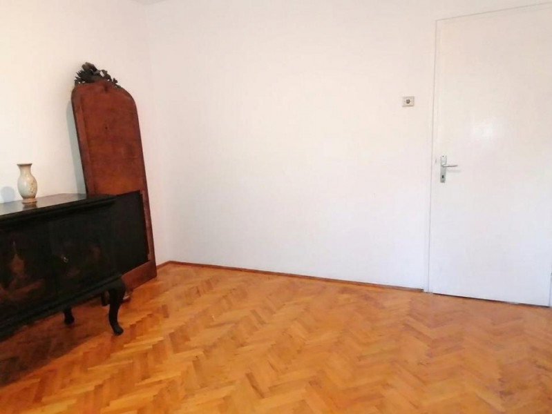 Apartament 2 camere decomandate, Etaj 1, Basarabia/Costin Georgian