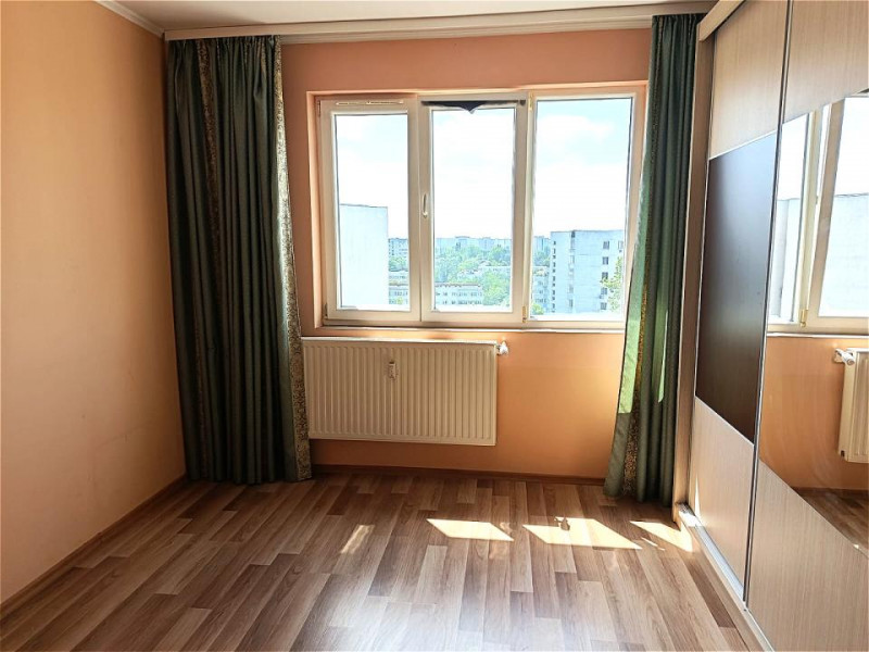Apartament 2 camere decomandat metrou Titan / Parc IOR