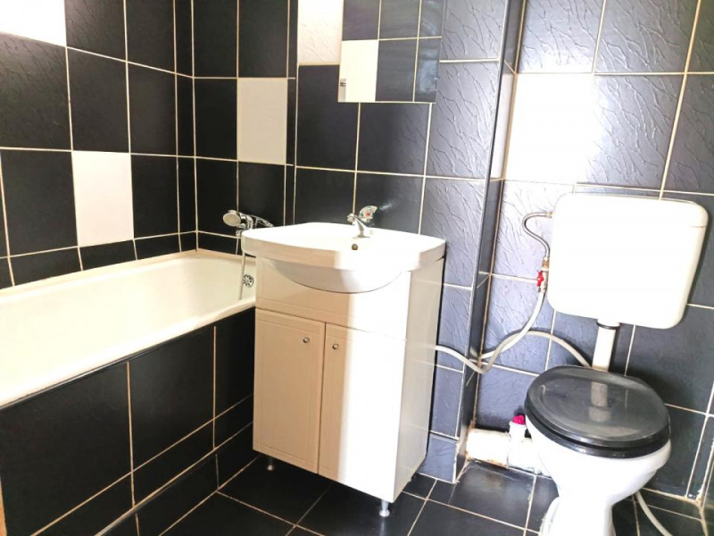 Apartament 2 camere decomandat metrou Titan / Parc IOR