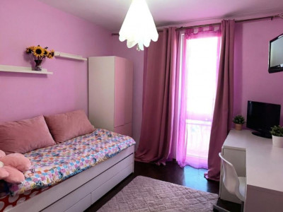 Apartament 3 camere semidecomandat, partial mobilat, zona Titan