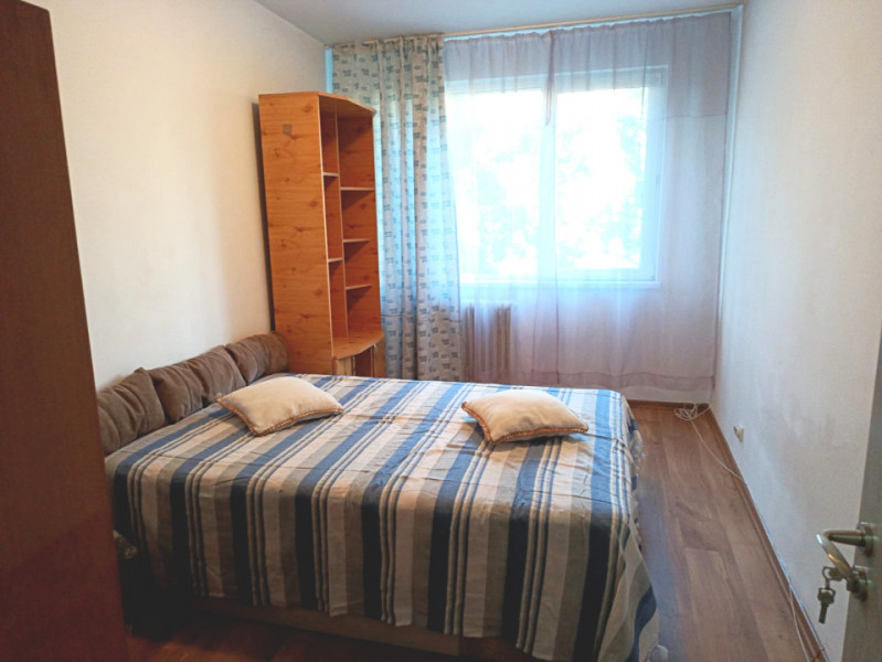 Apartament 2 camere decomandat, Etaj 3, Bloc stradal, Nicolae Grigorescu