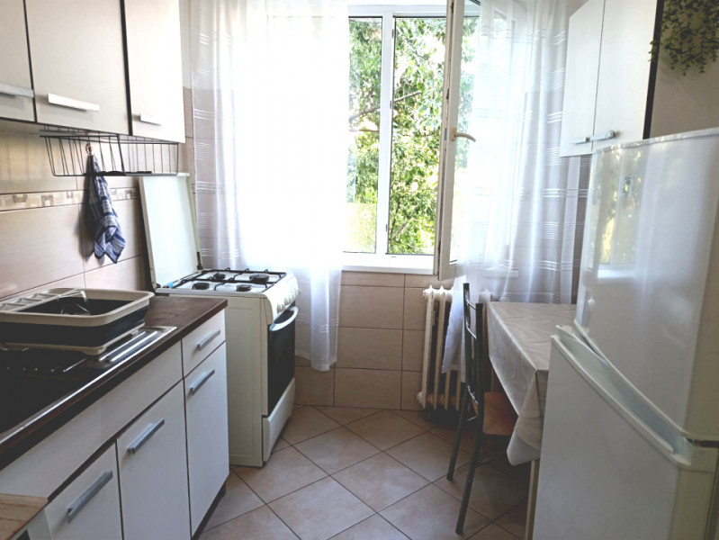 Apartament 2 camere decomandat, Etaj 3, Bloc stradal, Nicolae Grigorescu