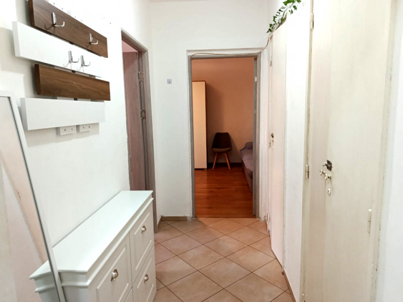 Apartament 2 camere decomandat, Etaj 3, Bloc stradal, Nicolae Grigorescu