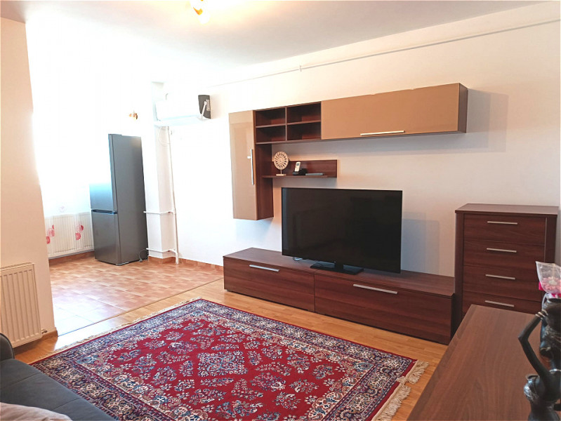 Garsoniera la prima inchiriere, complet renovata, mobilata & utilata modern