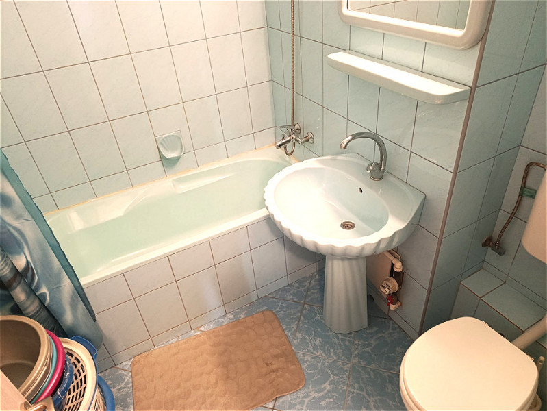 Apartament decomandat, 2 grupuri sanitare, 2 balcoane, Rond Baba Novac