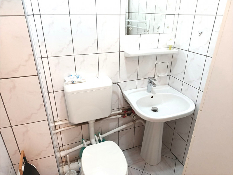 Apartament decomandat, 2 grupuri sanitare, 2 balcoane, Rond Baba Novac