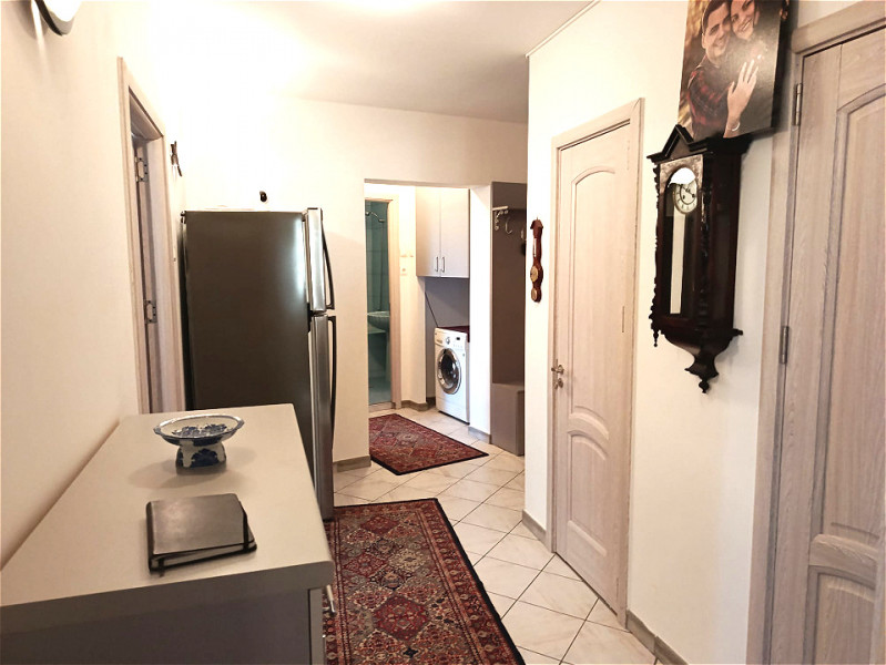 Apartament decomandat, 2 grupuri sanitare, 2 balcoane, Rond Baba Novac