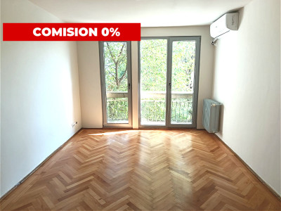 Vanzare apartament 3 camere, renovat complet, Piata Minis / Titan