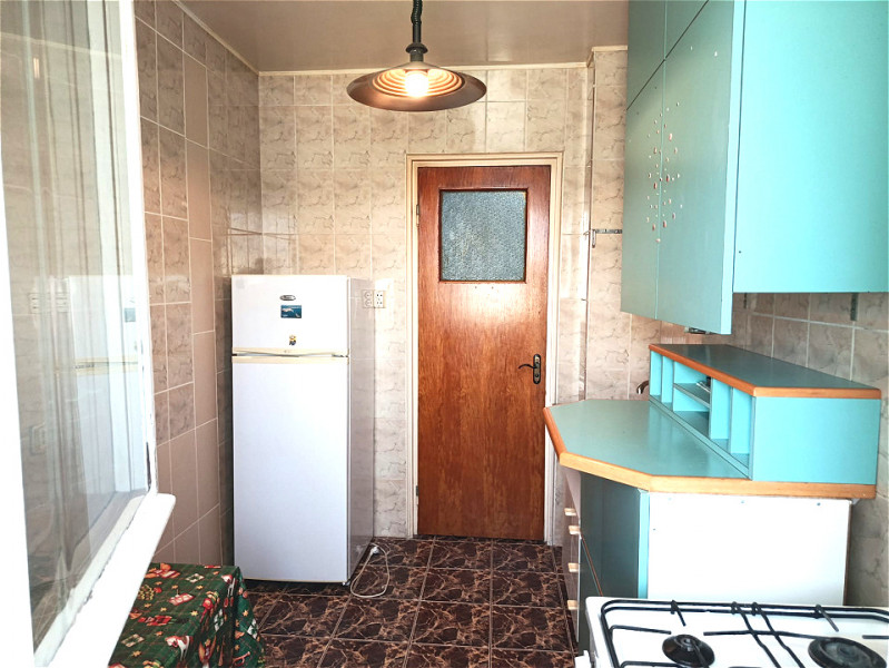 Apartament 2 camere decomandat, liber, metrou, adiacent Camil Ressu