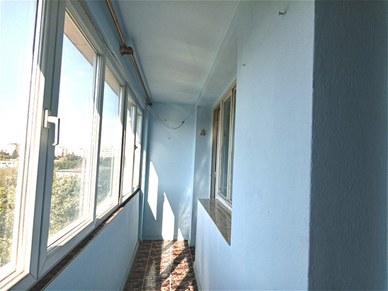 Apartament 2 camere decomandat, liber, metrou, adiacent Camil Ressu