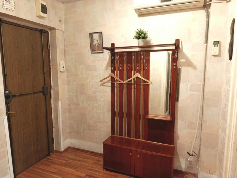 Apartament 3 camere decomandat, Etaj 2/8, metrou Piata Iancului